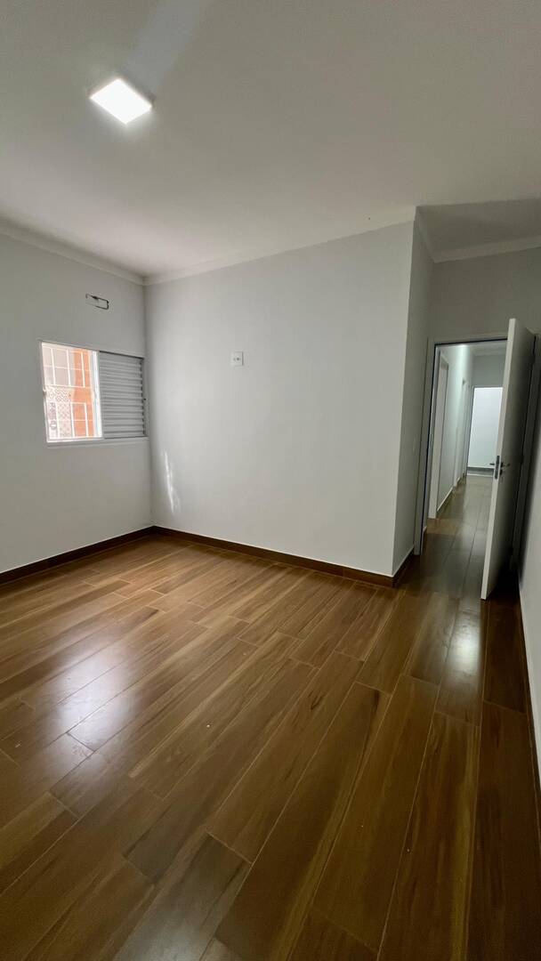 Apartamento à venda com 3 quartos, 86m² - Foto 2