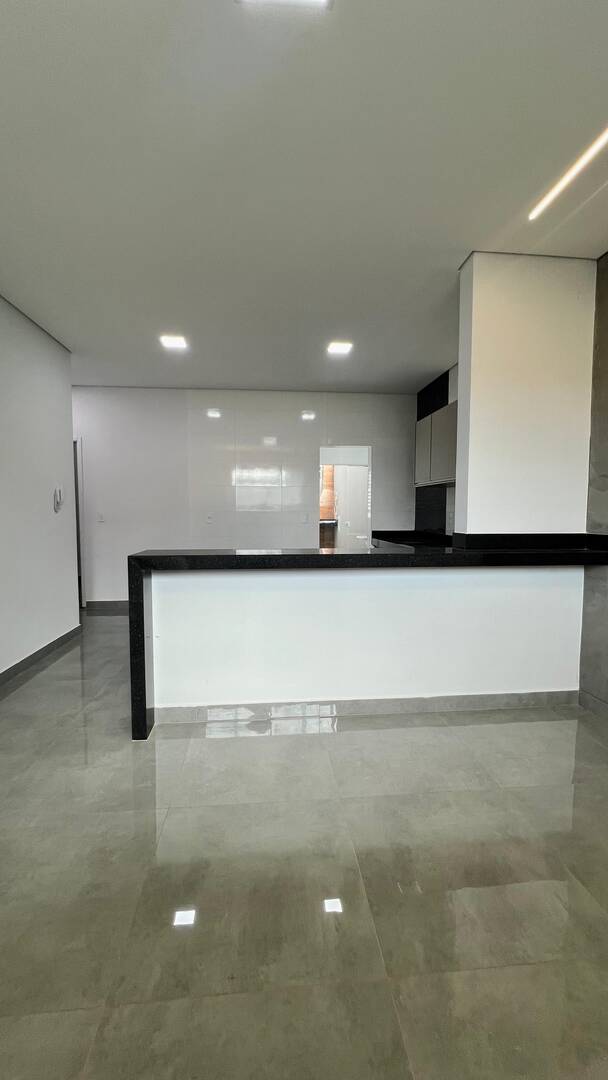 Apartamento à venda com 3 quartos, 86m² - Foto 9