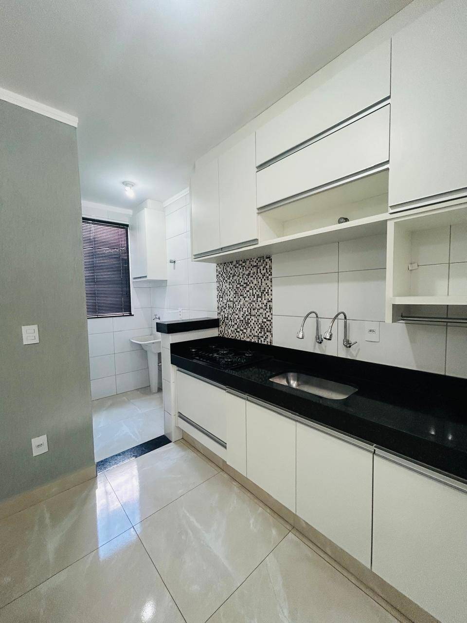 Apartamento à venda com 2 quartos, 67m² - Foto 4